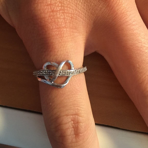 Sterling silver ring - Picture 2 of 2