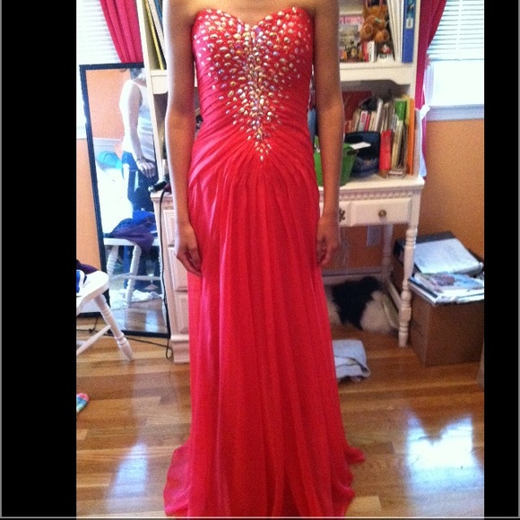 La Femme dress🌟OFFERS TAKEN!