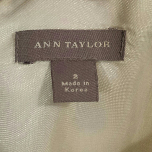 Dress - Picture 2 of 4