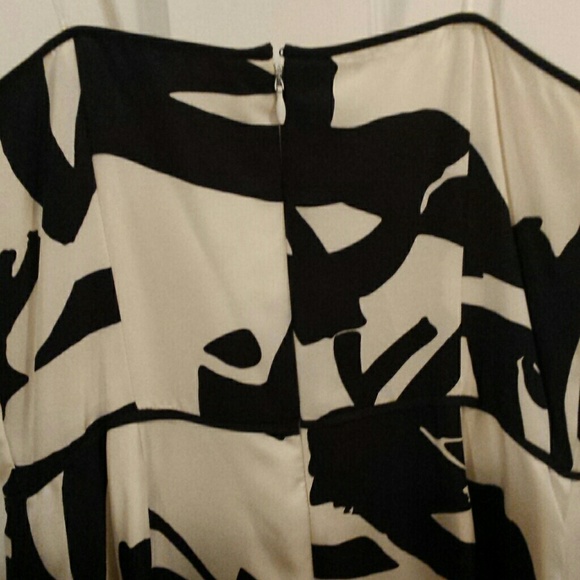 Dress - Picture 4 of 4