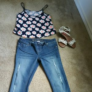 Small Sans Souci crop 100% polyester shirt