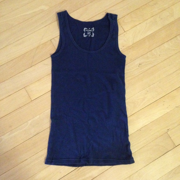 Old Navy Ribbed Tank in Navy