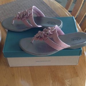 Clark's Leather Pink Sandal