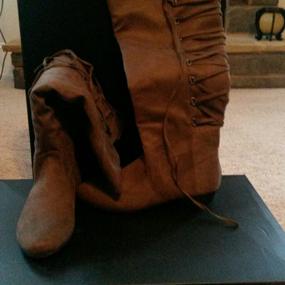 Gisane Suede Boots - Picture 2 of 2