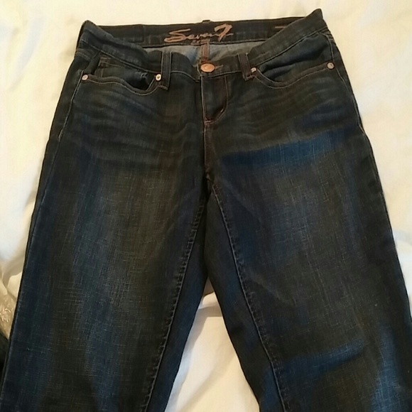 Skinny, relaxed fit jeans