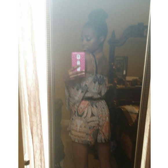 Cute Romper - Picture 3 of 3