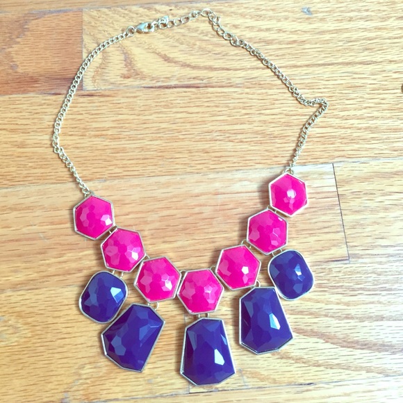 Navy & pink Francesca's statement necklace