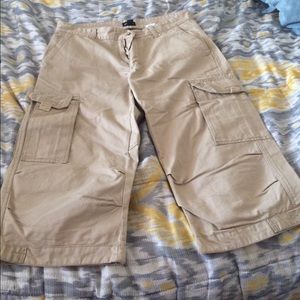 H&M logo 34" men's capris