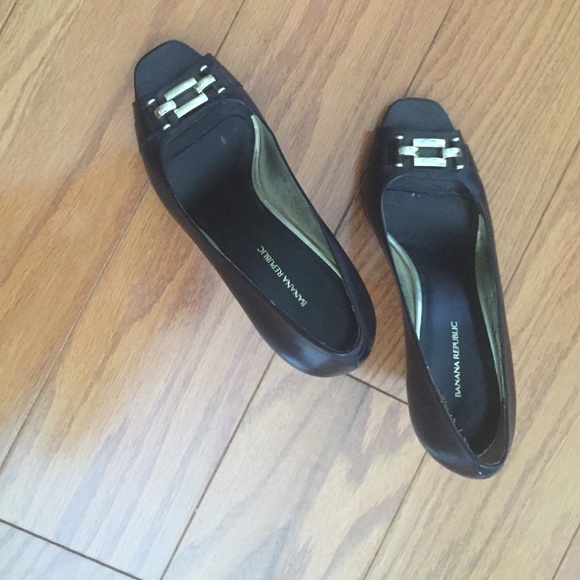 Banana Republic Black Leather Shoes