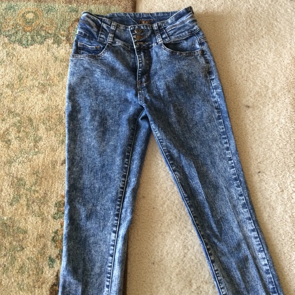High-waisted Denim Jeans