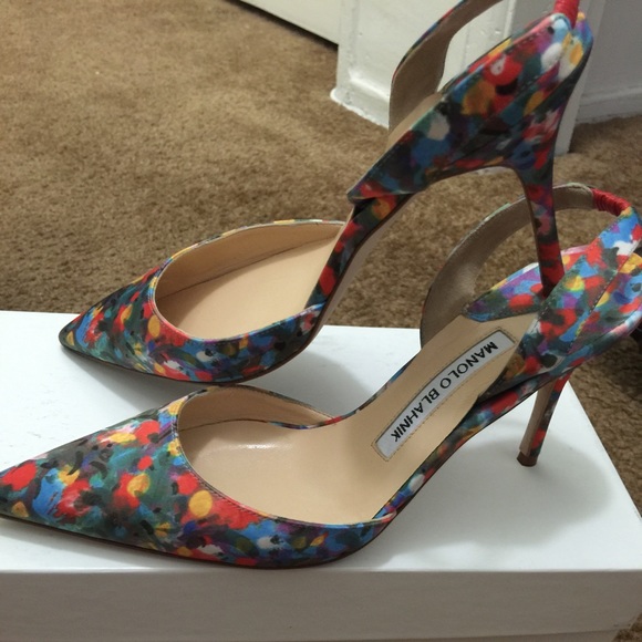 Pre owned, worn once only