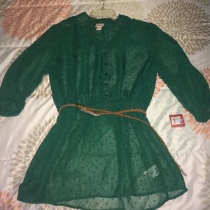 Sheer emerald 3/4 length sleeve shirt