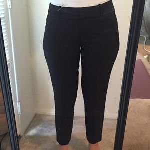 Super cute, textured black slacks Julie "pencil"