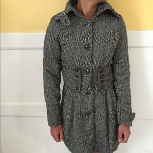 Lightweight tweed coat