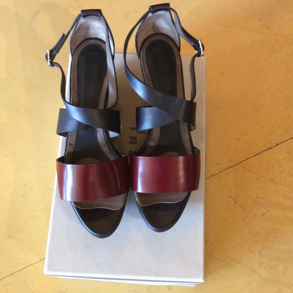 Marni Shoes - Marni black and burgundy leather platform 41 11