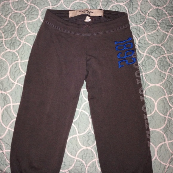 ABERCROMBIE CAPRIS