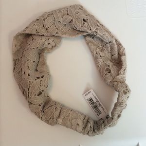 NEW American Eagle lace headband