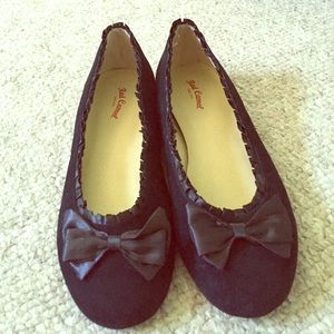 Black flats