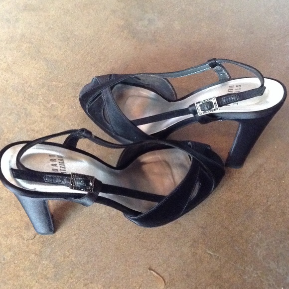 👠 EUC Black Satin Stuart Weitzman Heels - Picture 3 of 4