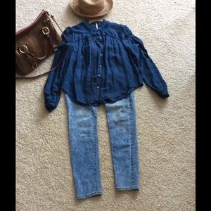 🐳 free people twilight top in blue. Size XS