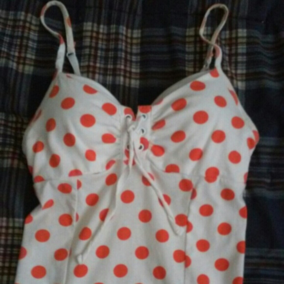 Tank top with built in bra - Picture 1 of 4