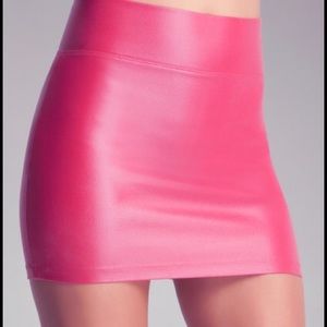 💥💥HOT Pink BEBE mini skirt✨✨