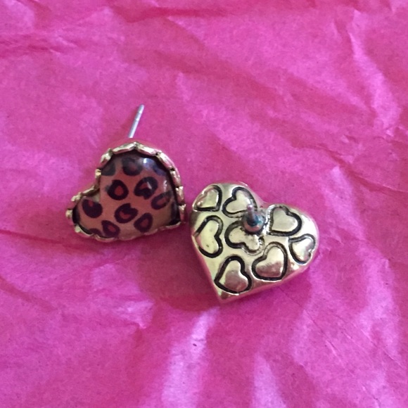 Betsy Johnson studs - Picture 3 of 3