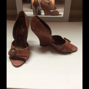 Faux snakeskin cognac brown peep toe wedges