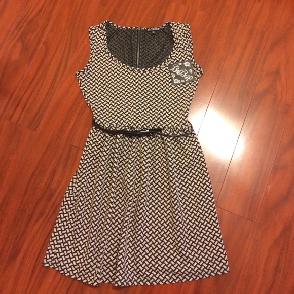 👗Skater Dress 👗 - Picture 2 of 3