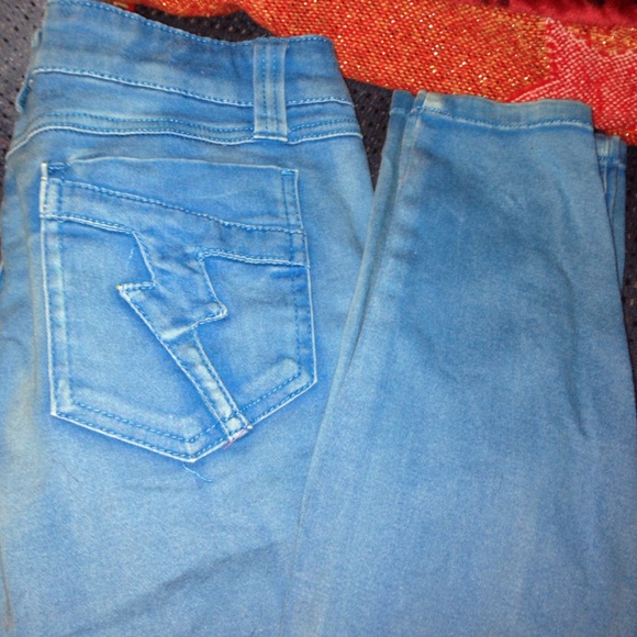 Blue skinny jeans