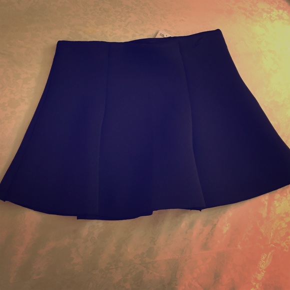Forever 21 - skater skirt navy - size M (NWT)