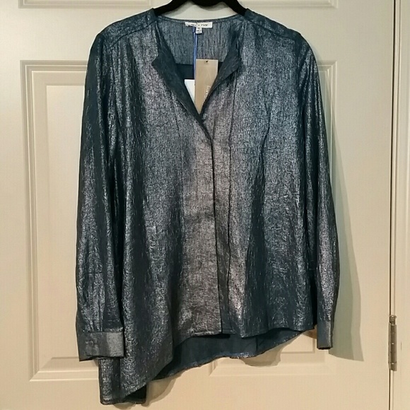 Metallic top
