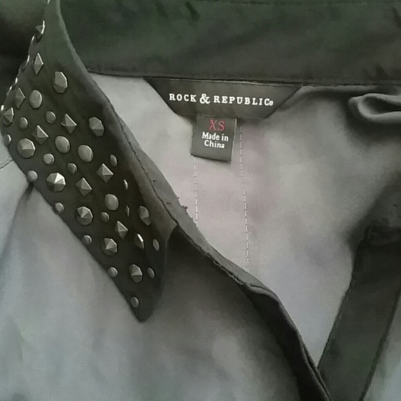 Rock & Republic Sleeveless Top with Studs XS - Picture 4 of 4