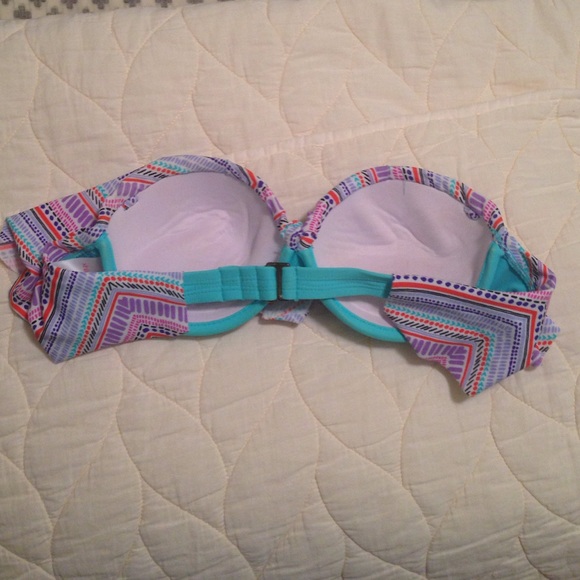 Patterned bathing suit top - Picture 2 of 3
