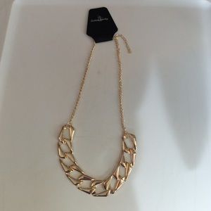 Gold chain necklace