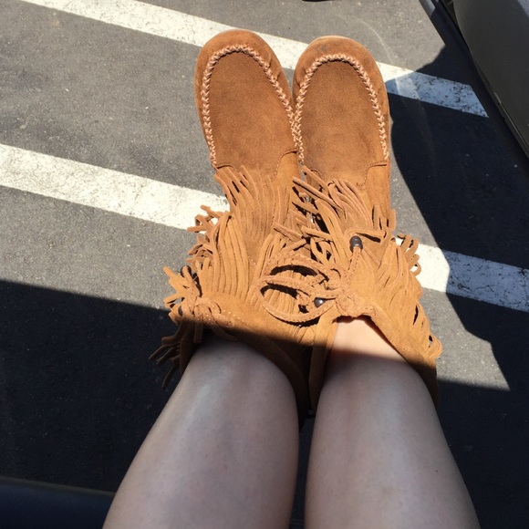Minnetonka Shoes - Mocs