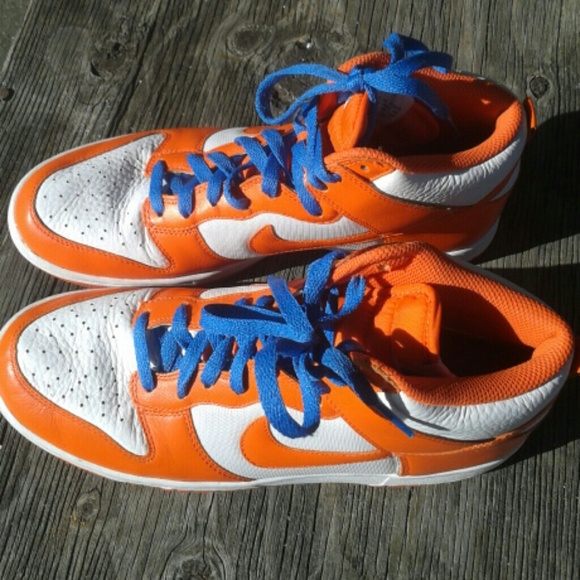 Nike High Tops 8.5 Condition: worn 2X. Like new
