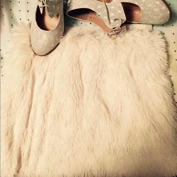 Faux white fur skirt