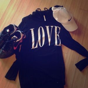 Long sleeve work out shirt