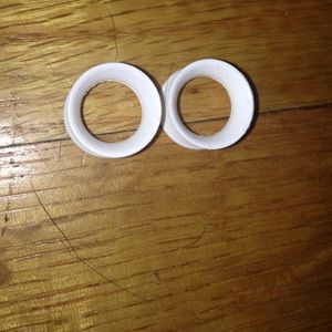 1/2 silicone tunnels