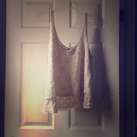Cute lace crop top