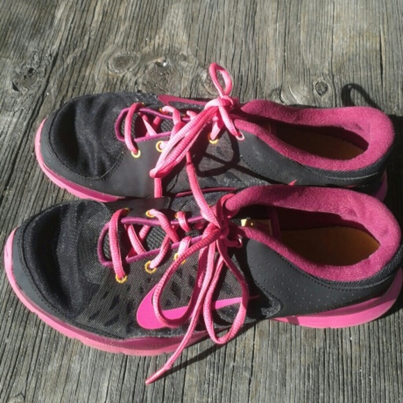 Nike 11W pink and yellow on black (has a pattern)