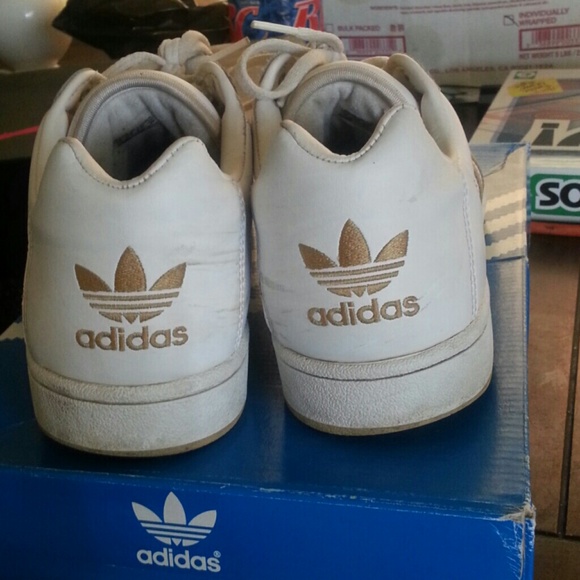 Shell toed adidas - Picture 3 of 4