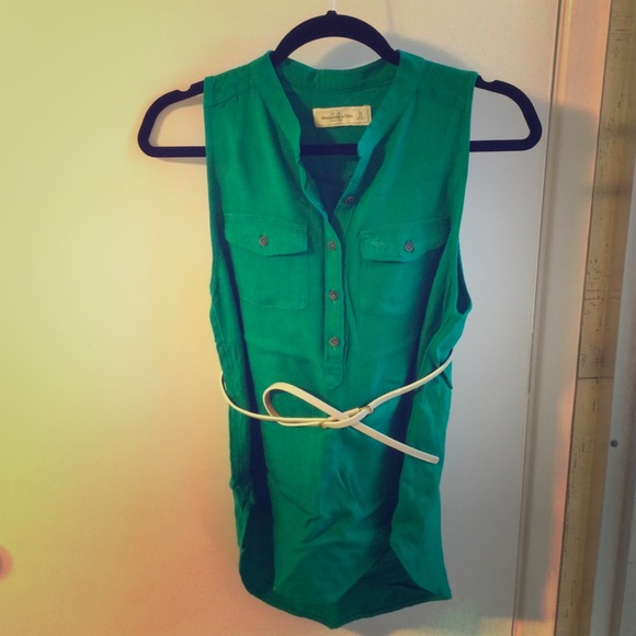 Green Tunic Shirt 💚 - Picture 1 of 3