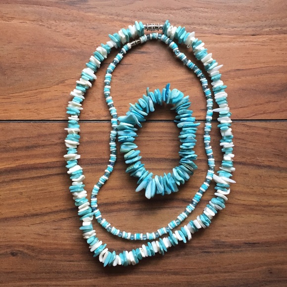 Sea shell necklaces and bracelet set