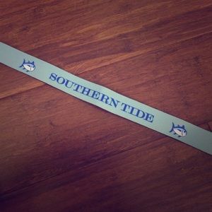 Southern Tide sunglasses strap 😎