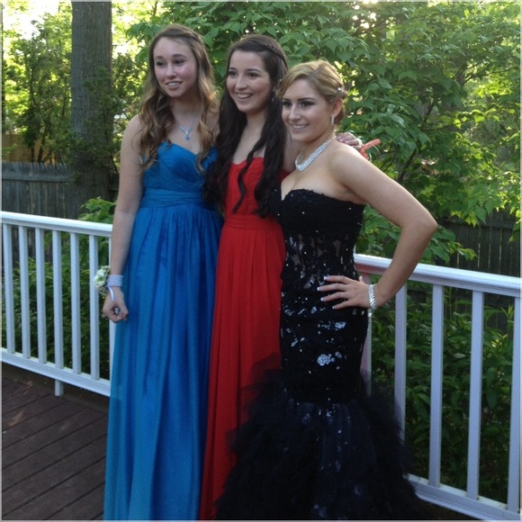 Black lace jovani prom dress - Picture 4 of 4