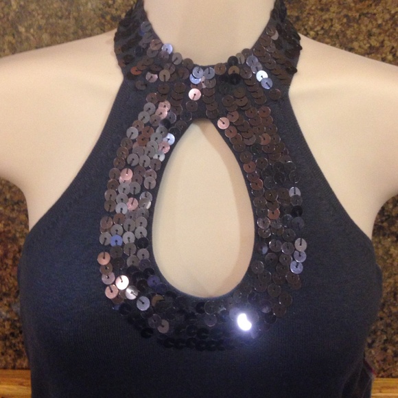 Halter - Picture 2 of 4