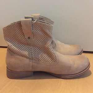 Roxy Ankle Boots