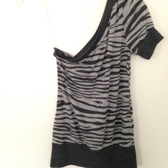 Zebra Patterned One Shoulder - Picture 3 of 3